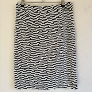 Banana Republic Black and White Geometric Pencil Skirt